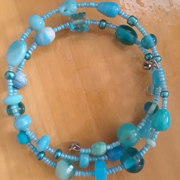 Bracelets - Picture 3 of 4